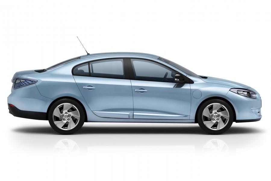  Renault Fluence Z.E. 2011 года  (фото 7 из 10)